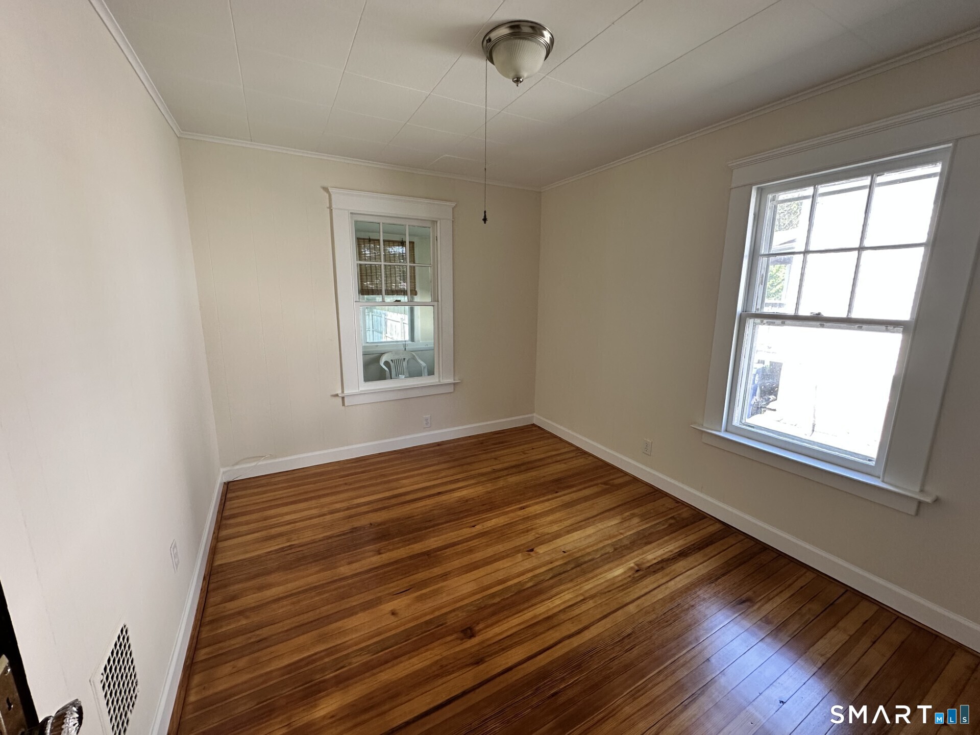 128 Grove Place West Haven CT 06516
