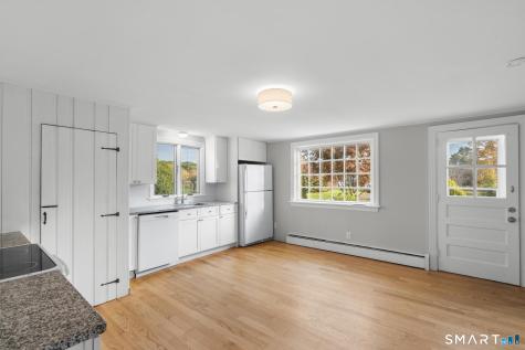 54 Pond Hill Road North Haven CT 06473