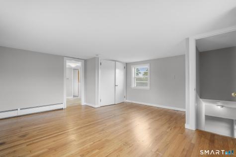 54 Pond Hill Road North Haven CT 06473