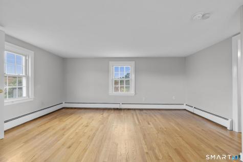 54 Pond Hill Road North Haven CT 06473