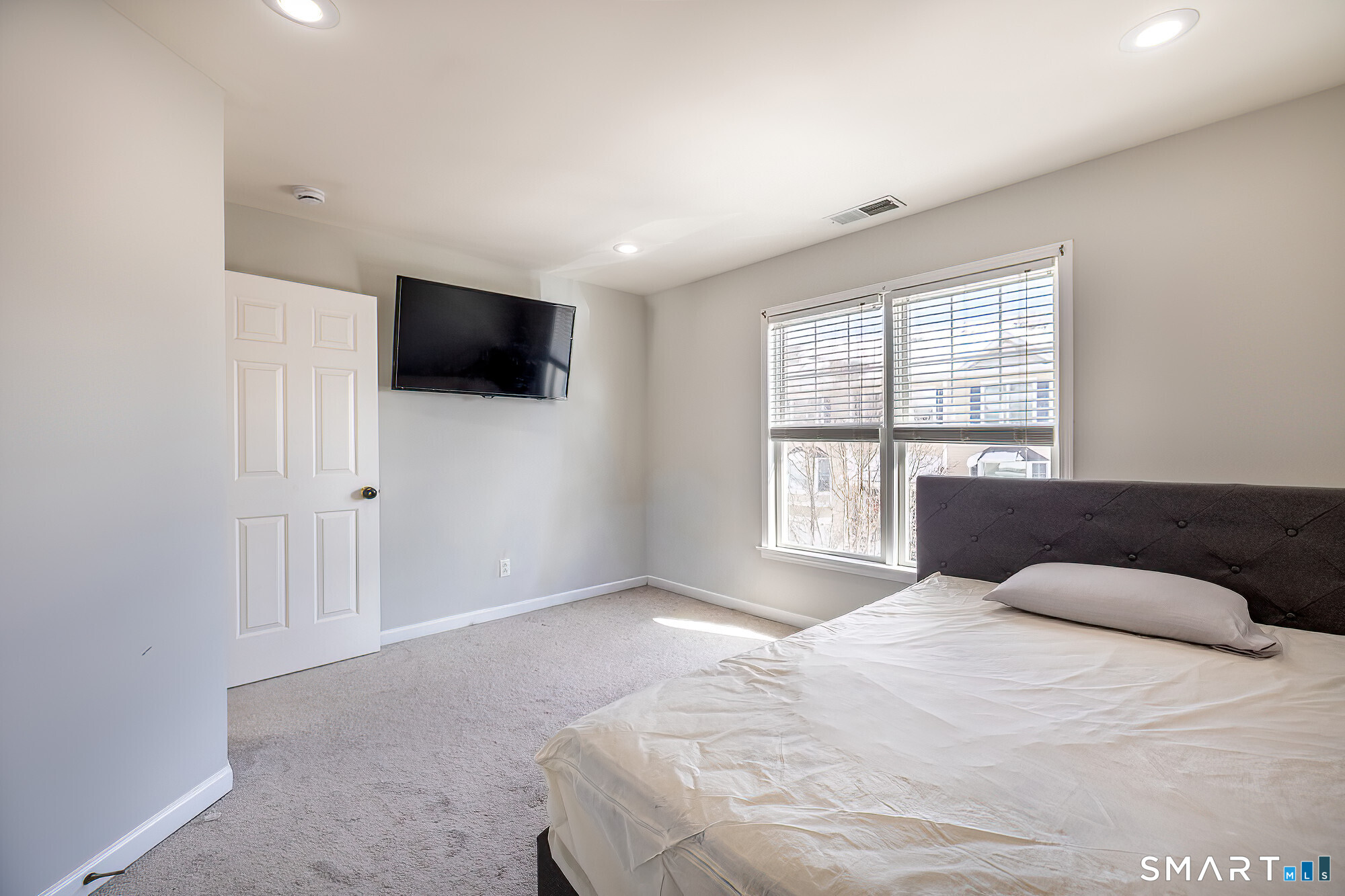 15 Scuppo Road Danbury CT 06811