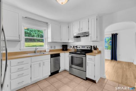 23 Oldroyd Street Milford CT 06461