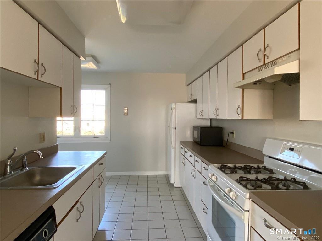560 Silver Sands Road East Haven CT 06512