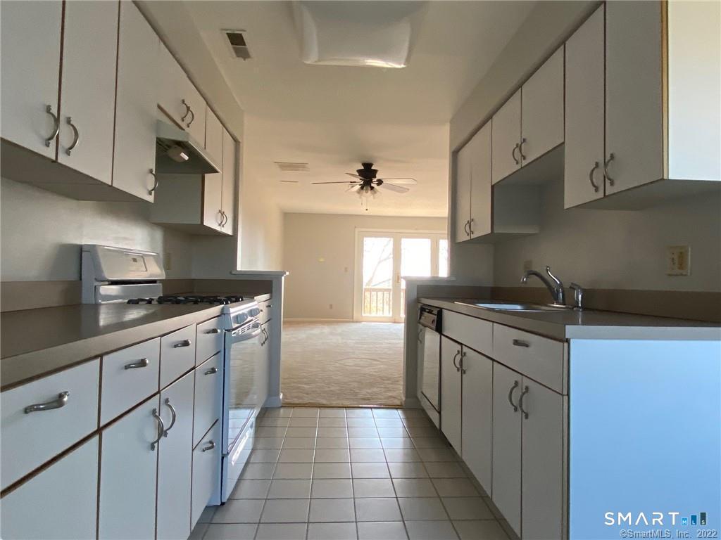 560 Silver Sands Road East Haven CT 06512