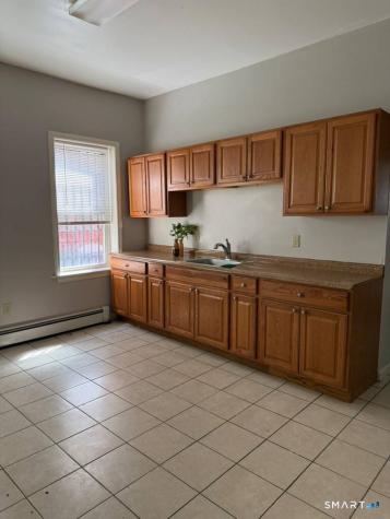 62-64 Bedford Street Hartford CT 06120