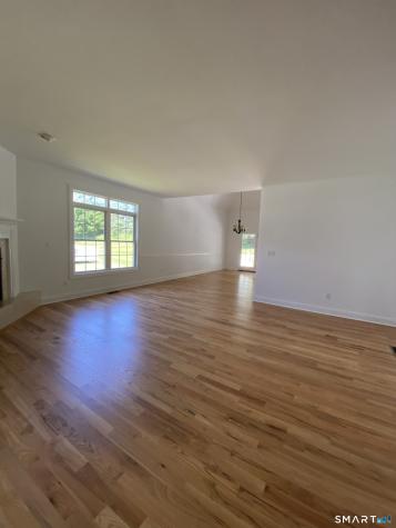 13 Rowland Farm Road Oxford CT 06478
