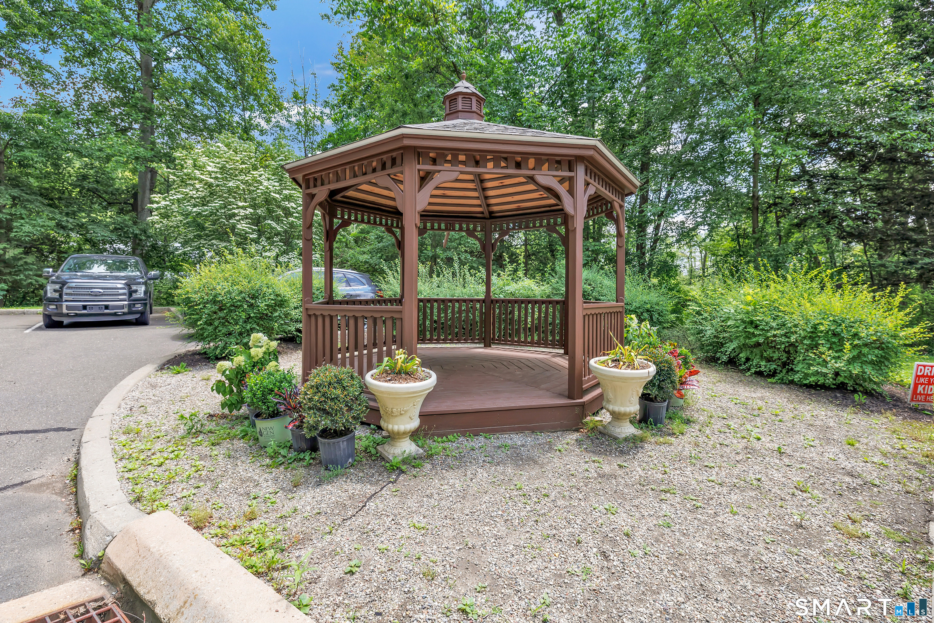 570 Danbury Road Ridgefield CT 06877