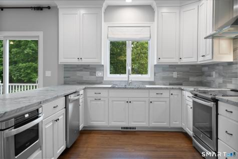 204 Mountain Road Suffield CT 06078
