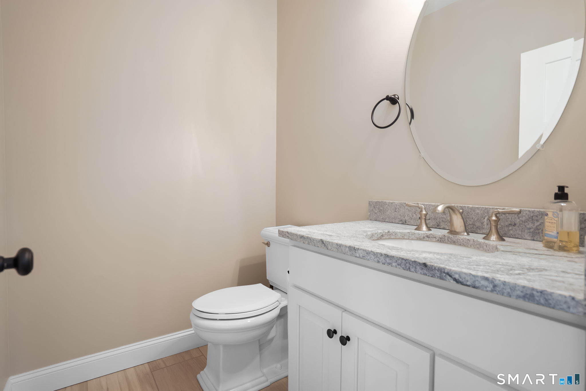 204 Mountain Road Suffield CT 06078