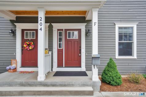 204 Mountain Road Suffield CT 06078