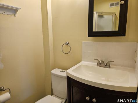 17 Lake Avenue Danbury CT 06810