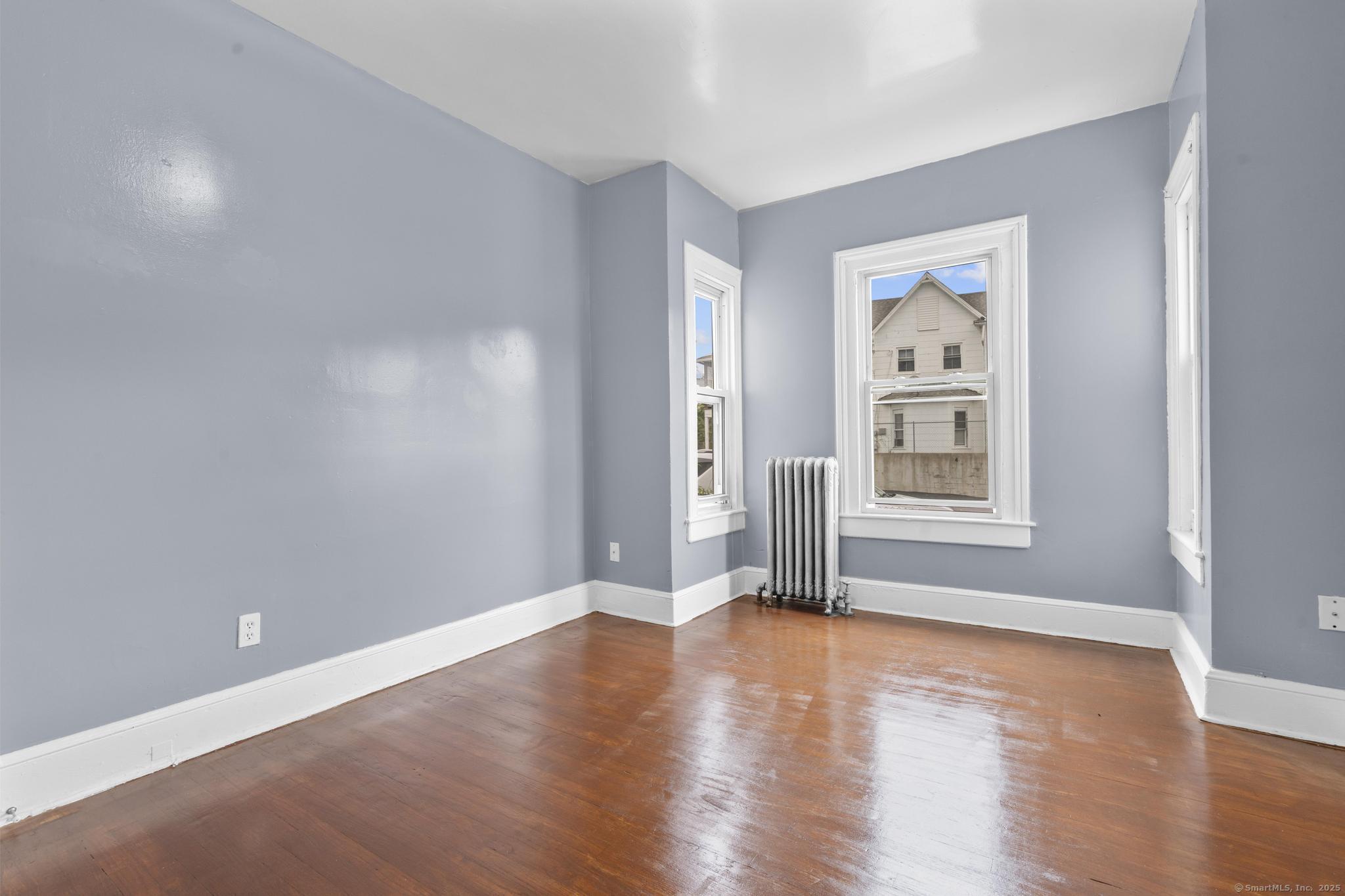 1105 North Main Street Waterbury CT 06704