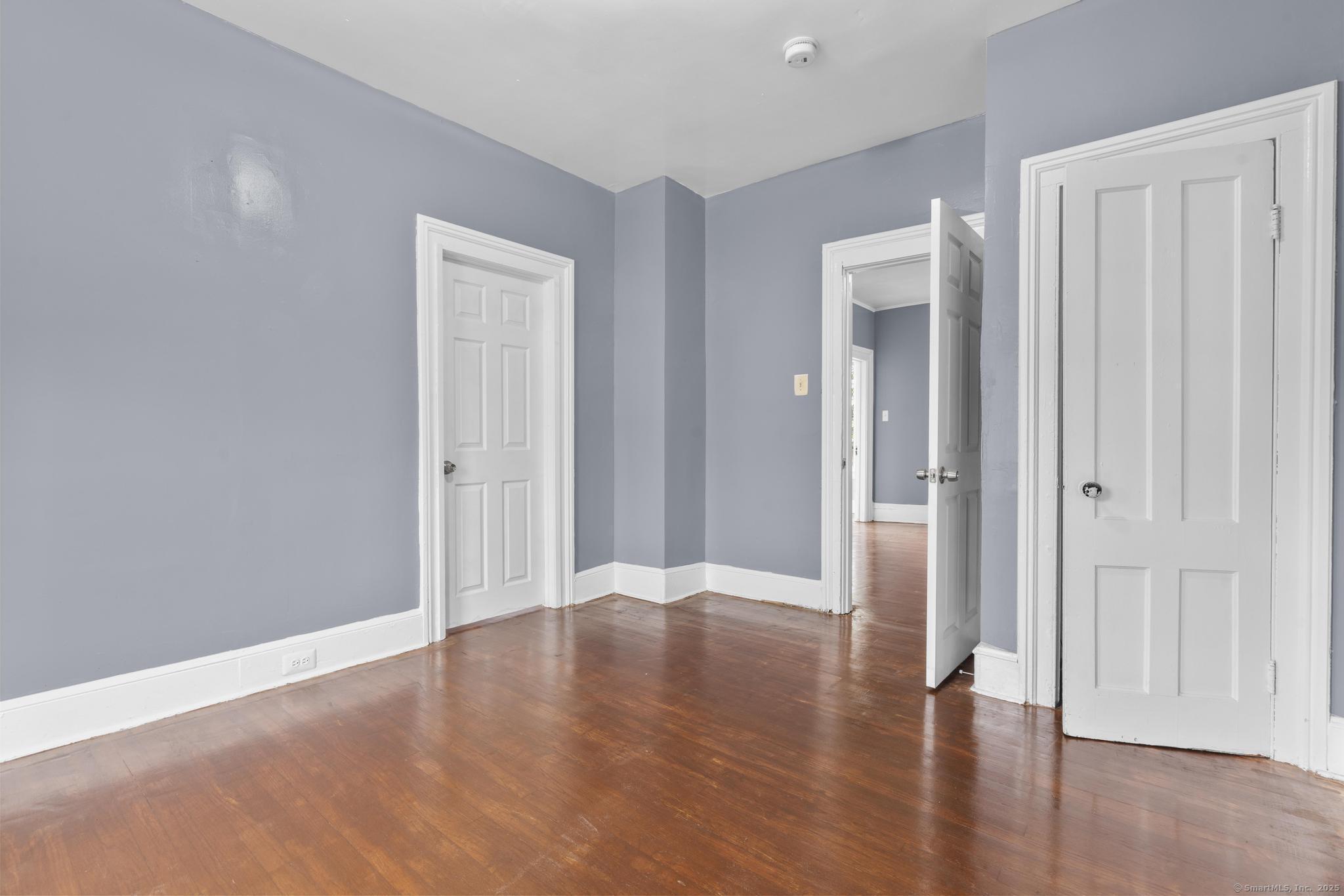 1105 North Main Street Waterbury CT 06704