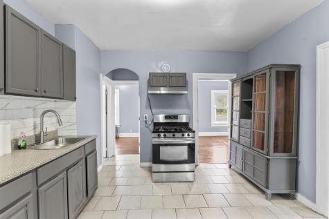 1105 North Main Street Waterbury CT 06704