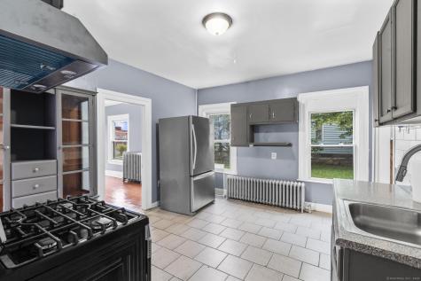 1105 North Main Street Waterbury CT 06704
