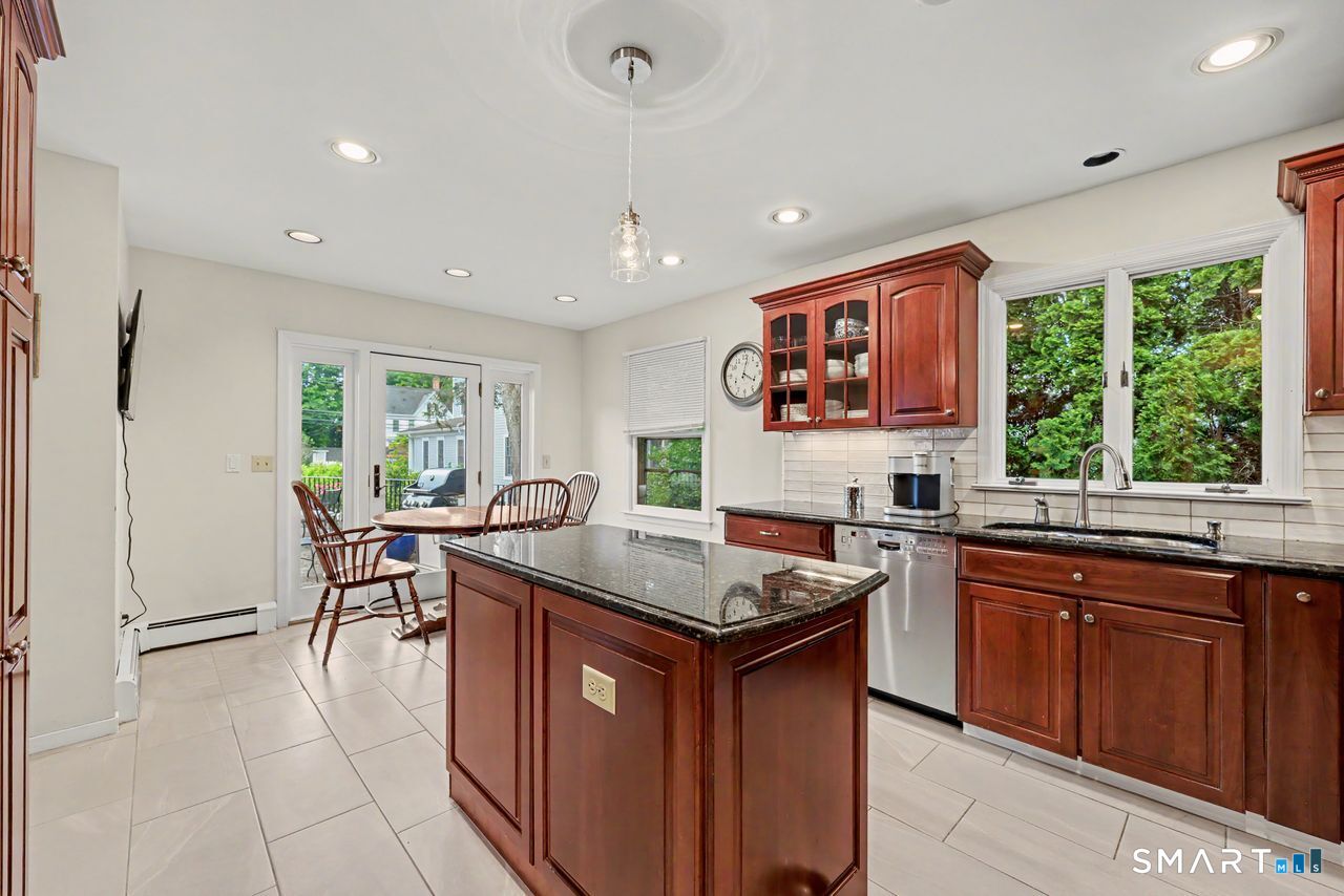 112 East Avenue New Canaan CT 06840