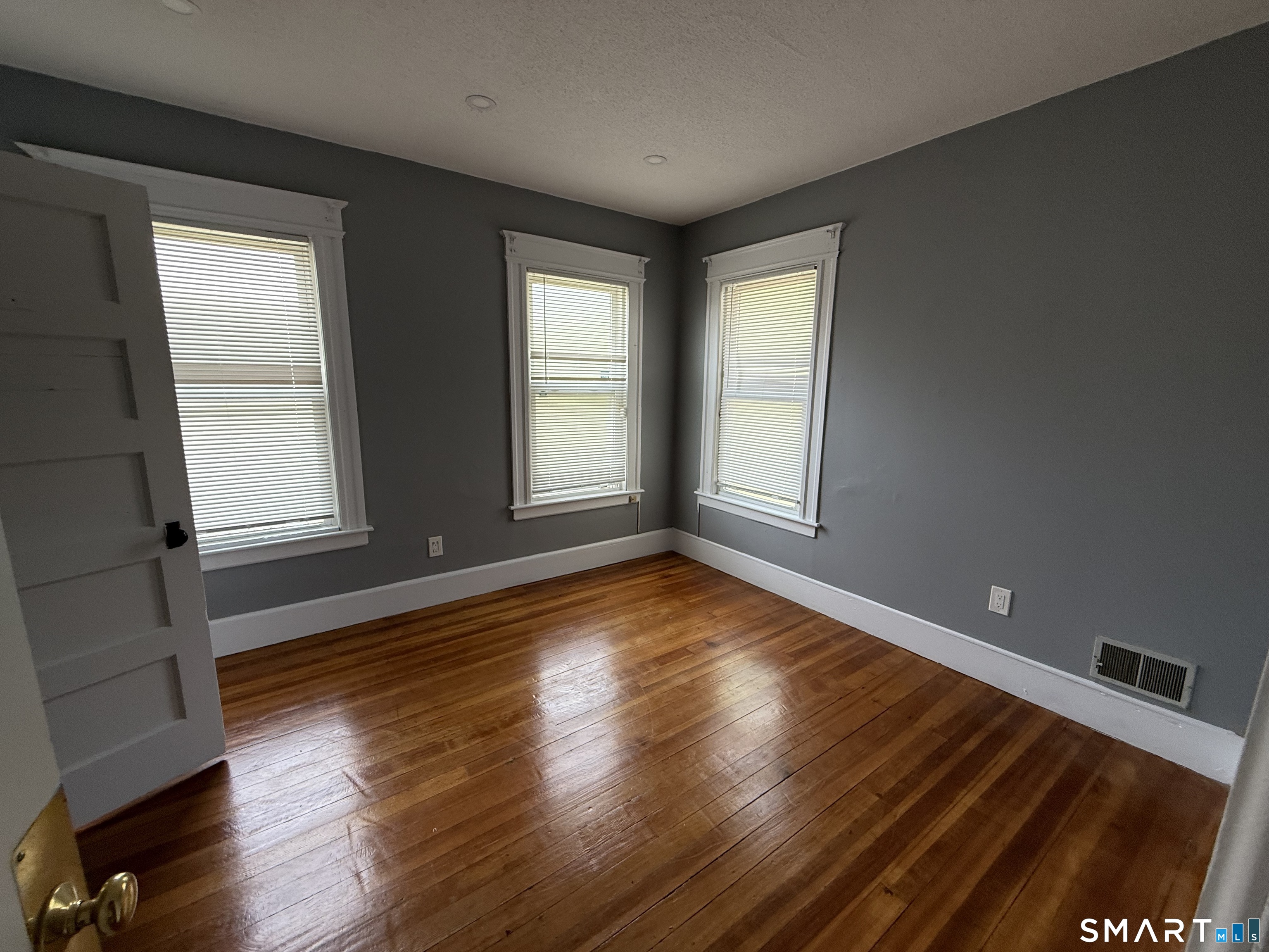 694 Enfield Street Enfield CT 06082