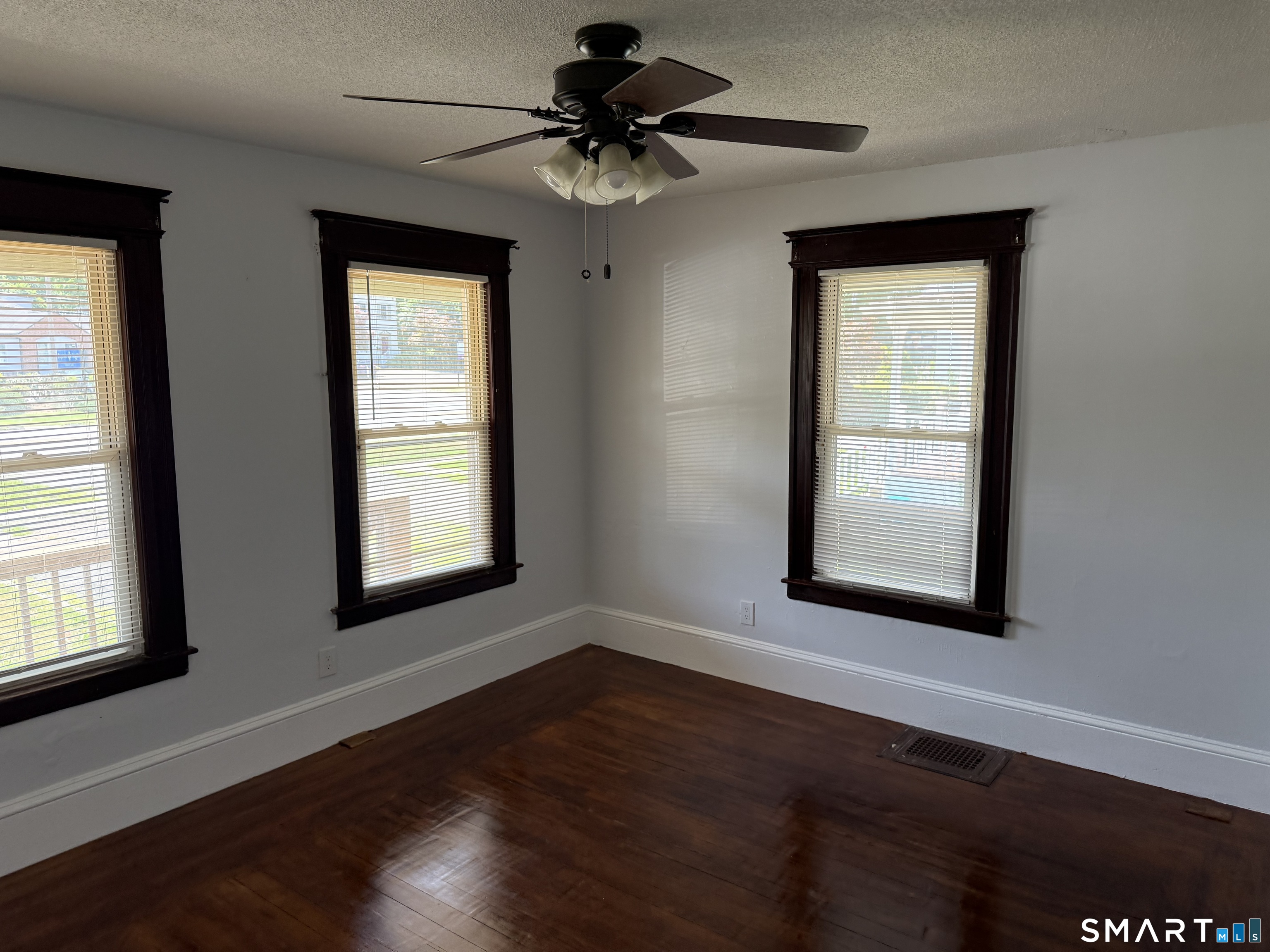 694 Enfield Street Enfield CT 06082