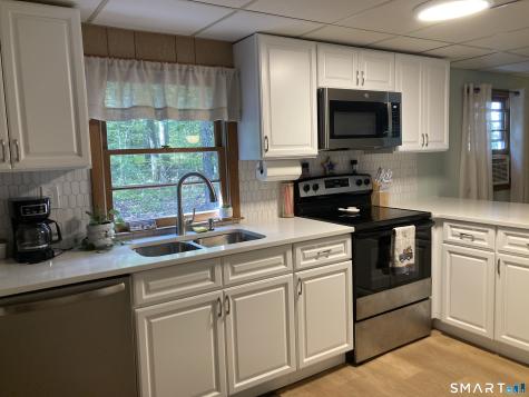 44 Liz Road Lebanon CT 06249