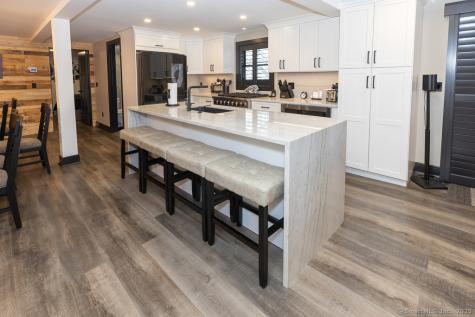 48 Swan Avenue Old Lyme CT 06371