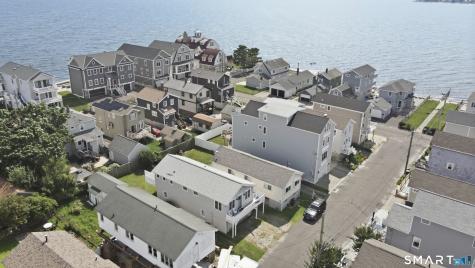 32 Richard Street Milford CT 06460