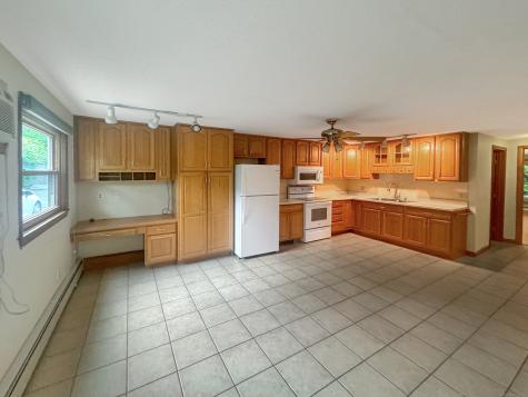 85 Debbie Drive South Windsor CT 06074