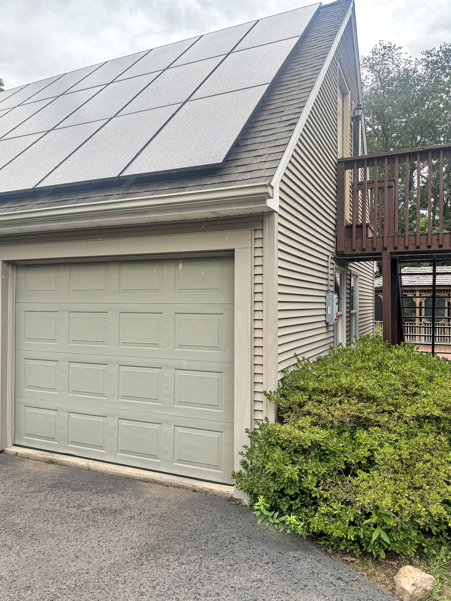 85 Debbie Drive South Windsor CT 06074