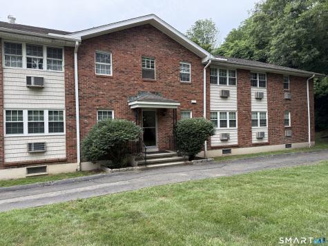 1000 Knapps Highway Fairfield CT 06825