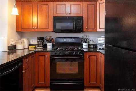 4 Daskams Lane Norwalk CT 06851