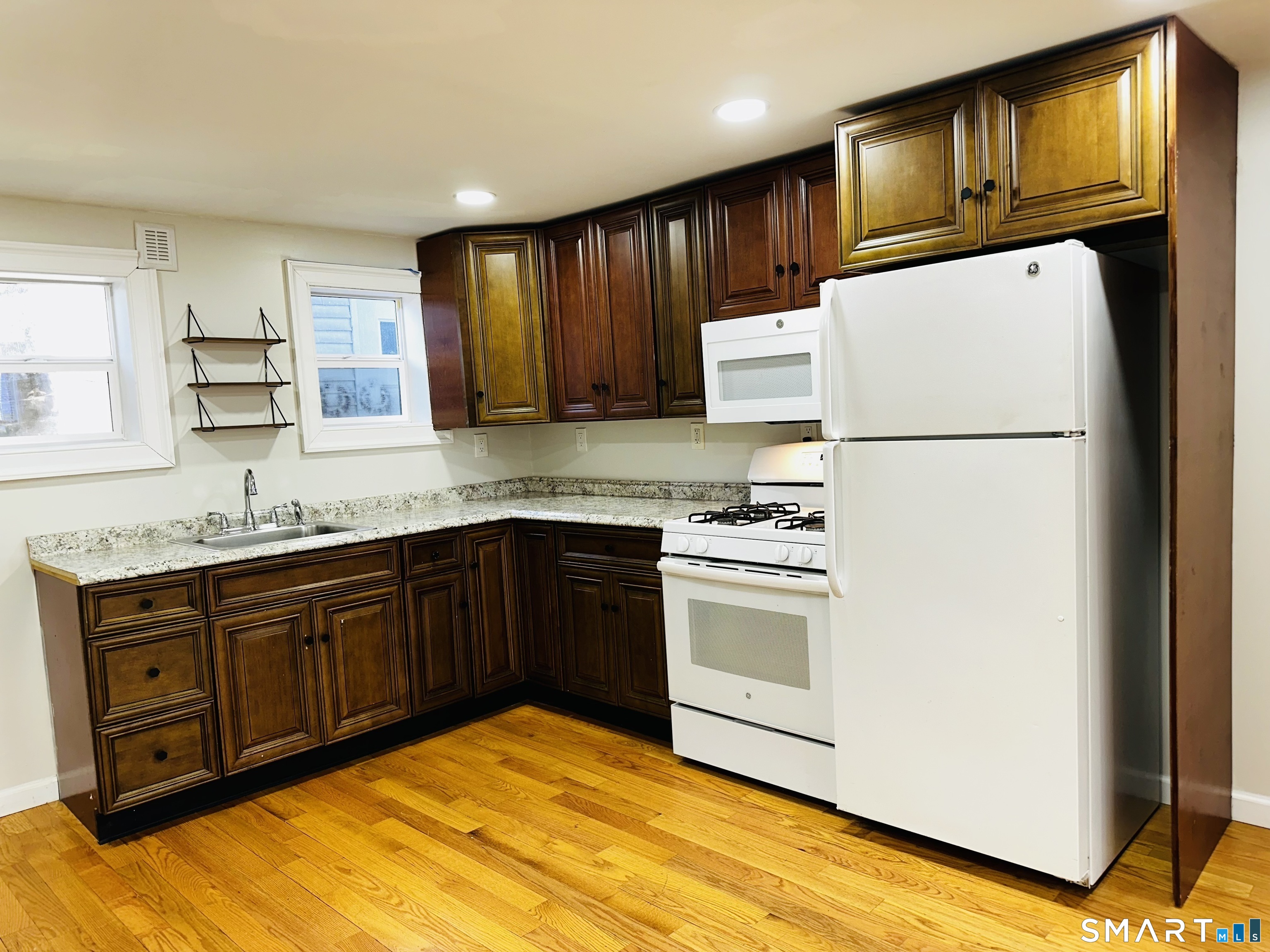 49 Pleasant Street Ansonia CT 06401