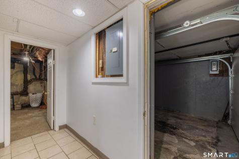 318 Valley Avenue Bridgeport CT 06606