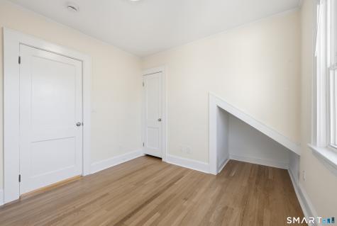 44 Lorraine Terrace Bridgeport CT 06604