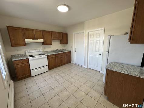 42 Jefferson Avenue New London CT 06320