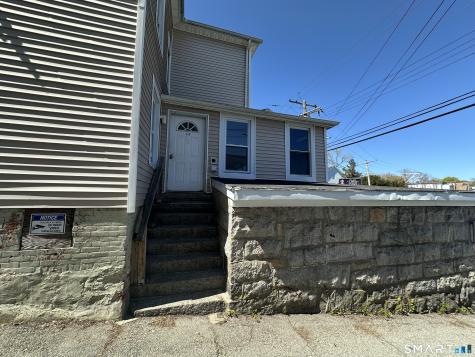 42 Jefferson Avenue New London CT 06320