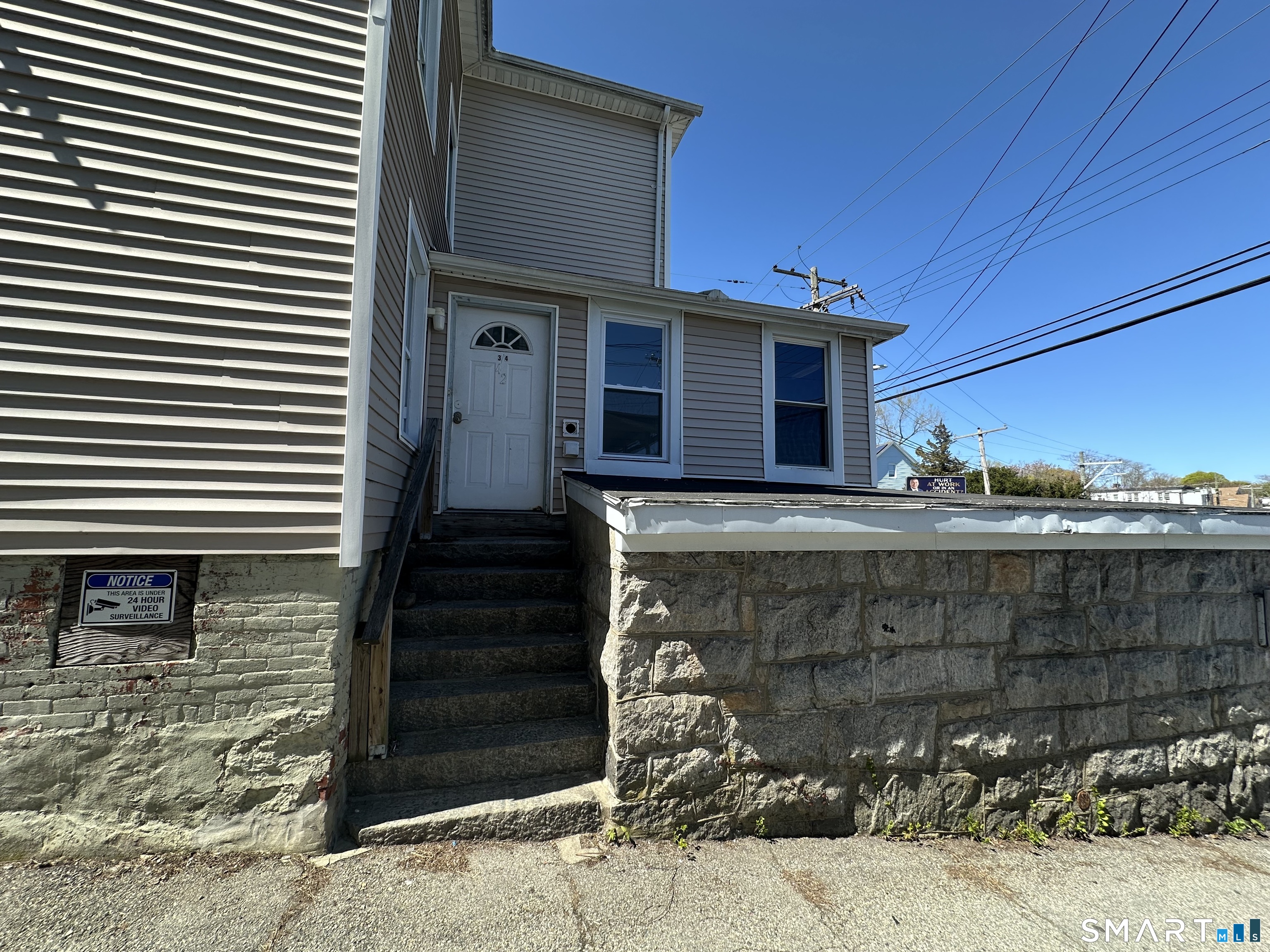 42 Jefferson Avenue New London CT 06320
