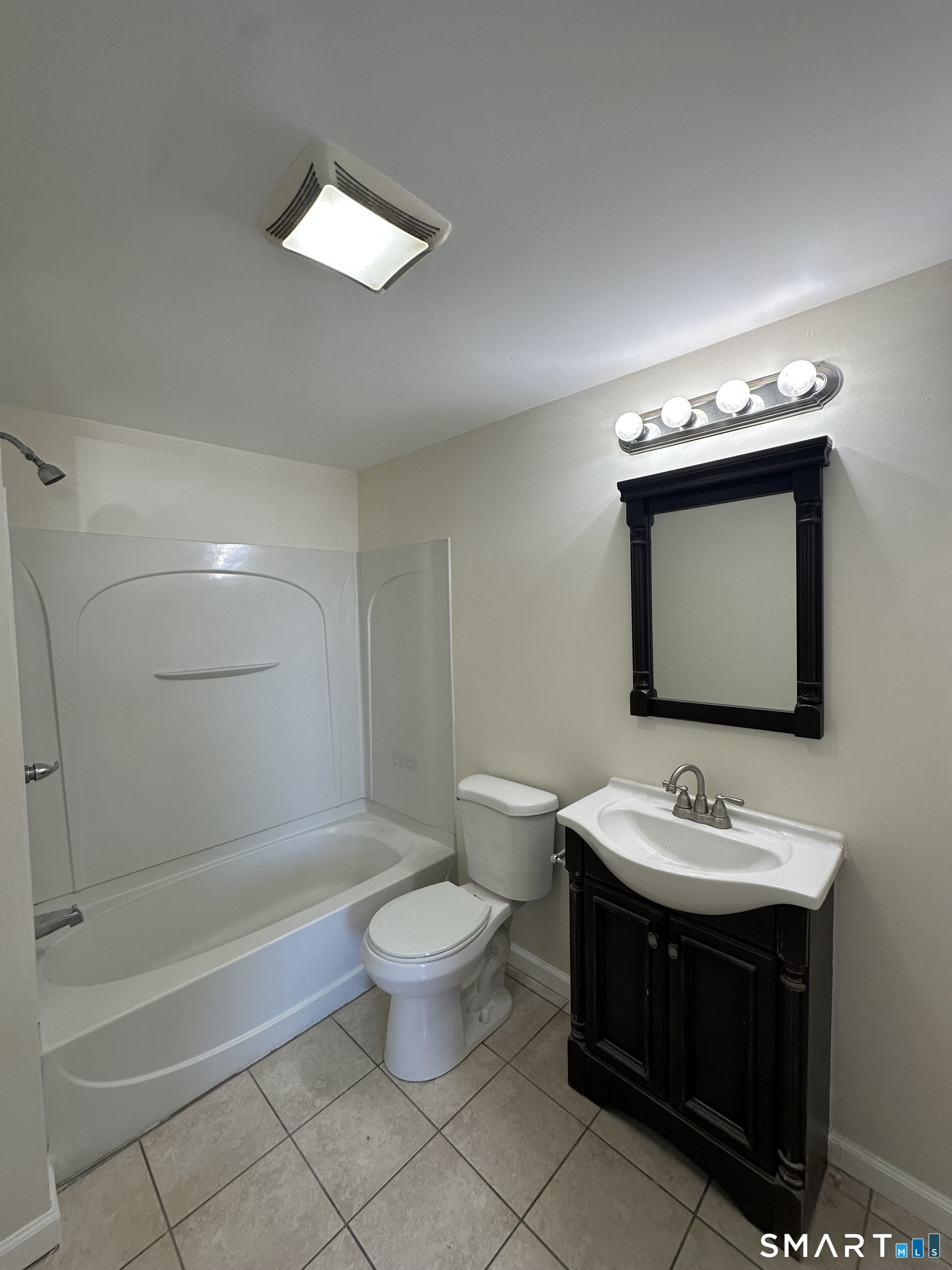 42 Jefferson Avenue New London CT 06320
