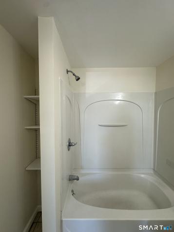 42 Jefferson Avenue New London CT 06320
