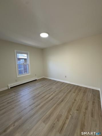 42 Jefferson Avenue New London CT 06320