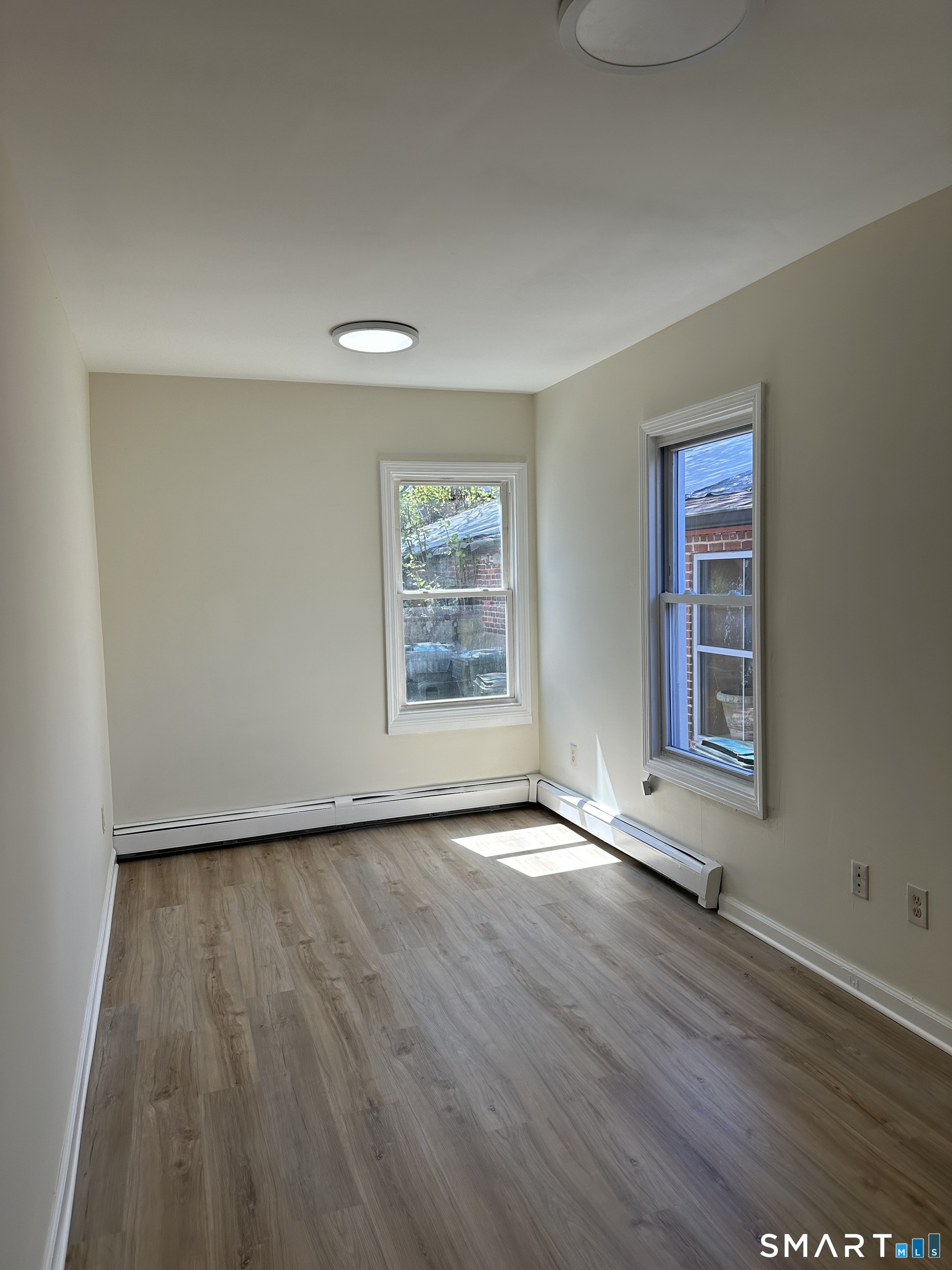 42 Jefferson Avenue New London CT 06320