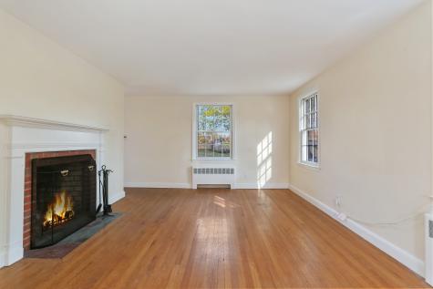 219 Hollow Tree Ridge Road Darien CT 06820