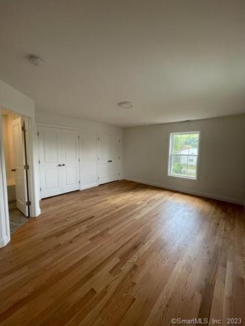 1686 Litchfield Turnpike Woodbridge CT 06525