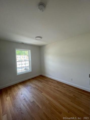 1686 Litchfield Turnpike Woodbridge CT 06525