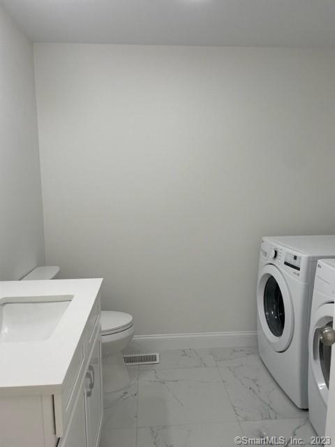 1686 Litchfield Turnpike Woodbridge CT 06525