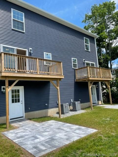1686 Litchfield Turnpike Woodbridge CT 06525