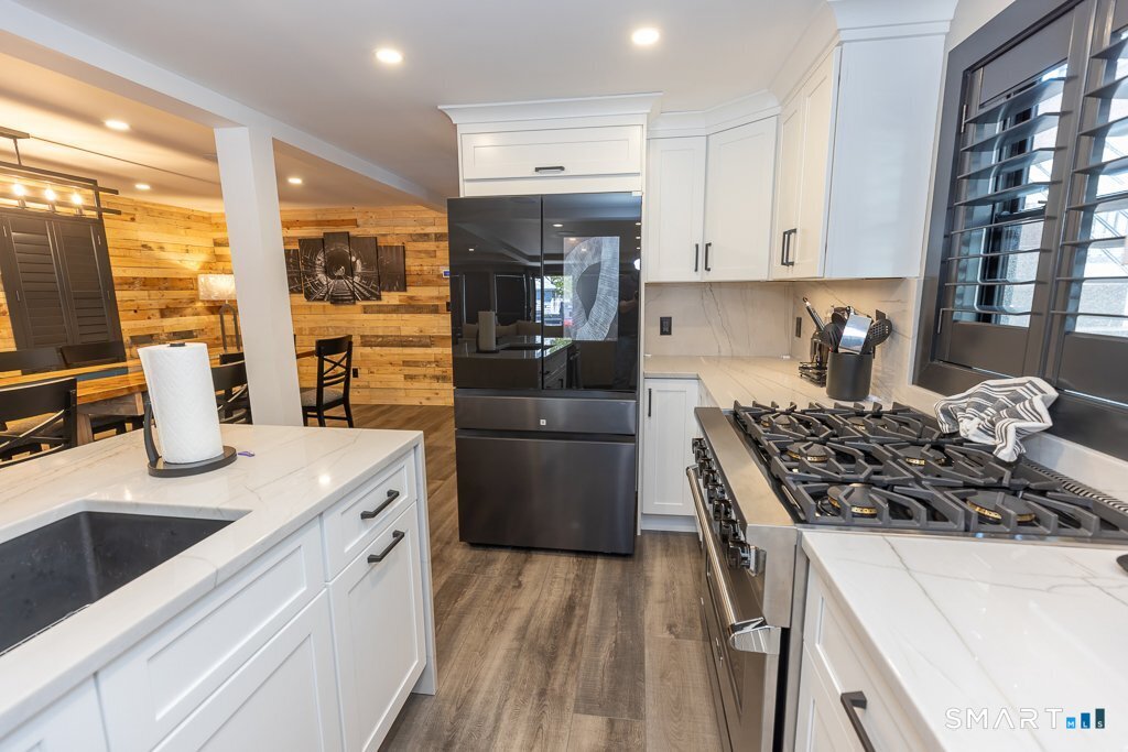 48 Swan Avenue Old Lyme CT 06371