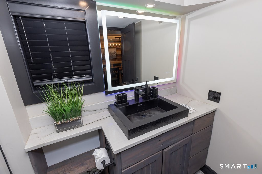 48 Swan Avenue Old Lyme CT 06371