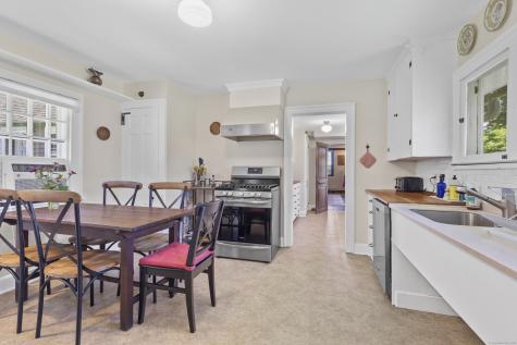 90 Duck Hole Road Guilford CT 06437
