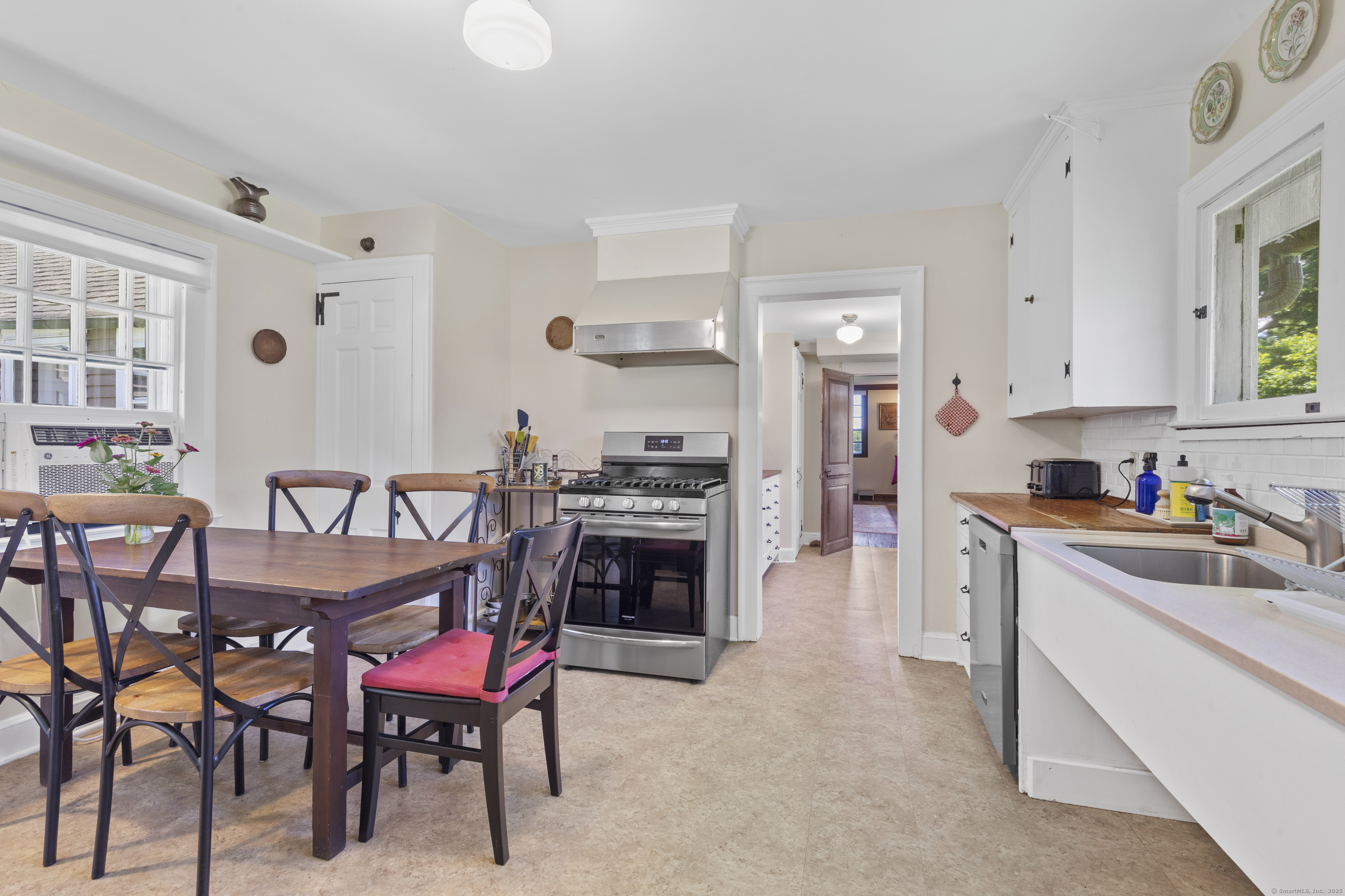 90 Duck Hole Road Guilford CT 06437