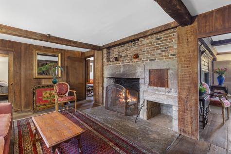 90 Duck Hole Road Guilford CT 06437