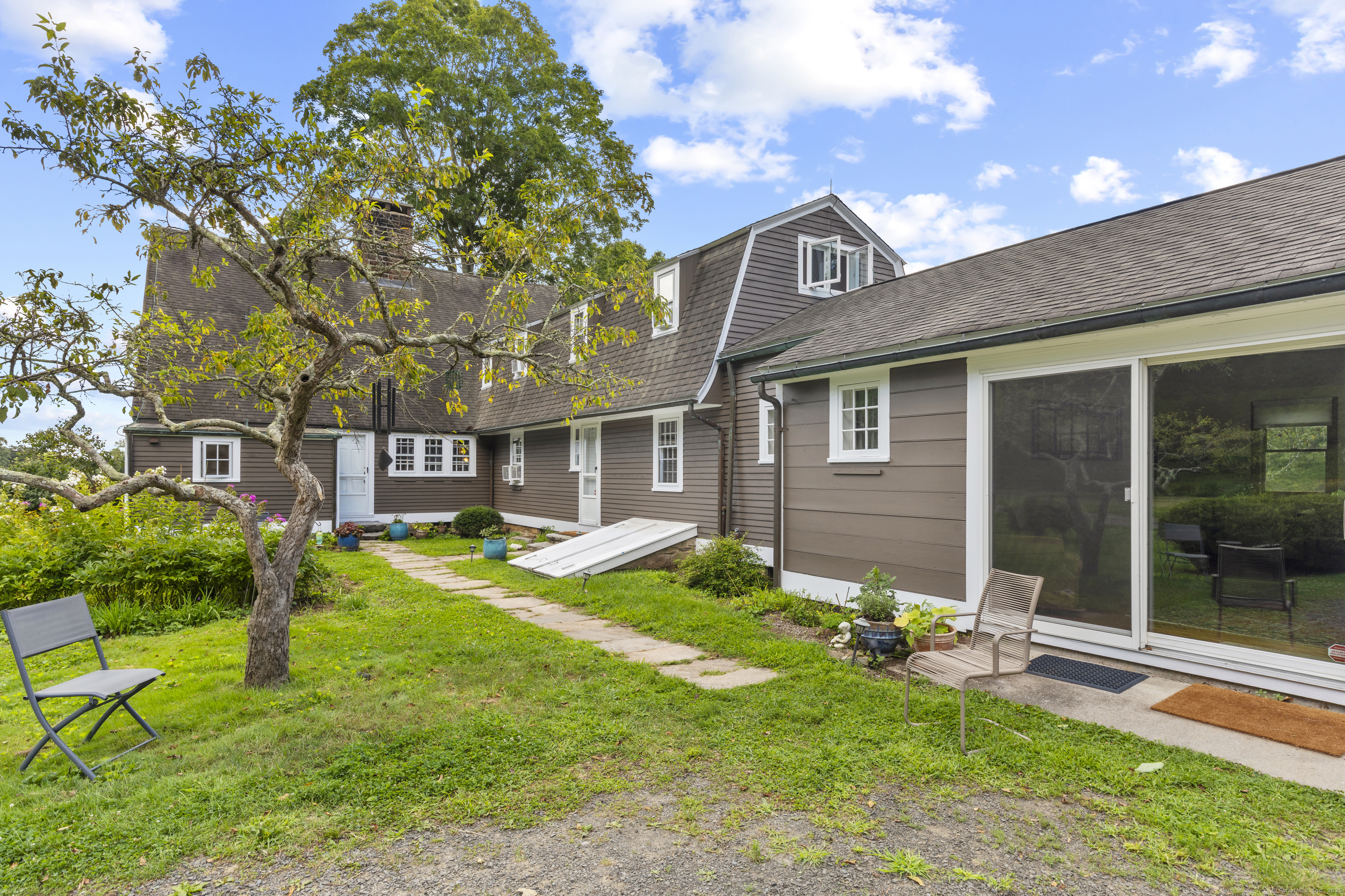 90 Duck Hole Road Guilford CT 06437